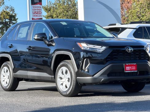 New 2025 Toyota RAV4 LE image 10