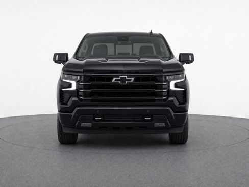 Used 2025 Chevrolet Silverado 1500 High Country w/ Midnight Edition AWD/4WD image 5