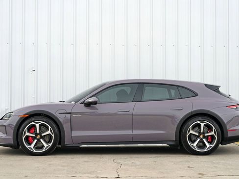 Used 2025 Porsche Taycan 4S image 9