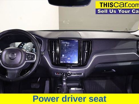 Used 2019 Volvo XC60 T5 Momentum w/ Premium Package FWD image 19