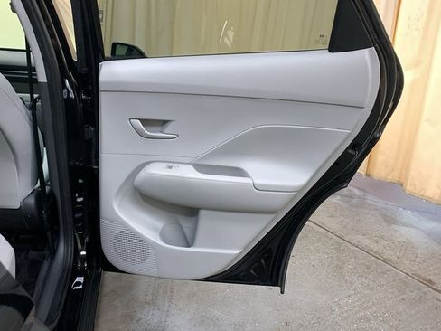Used 2024 Hyundai Kona SEL AWD/4WD image 12