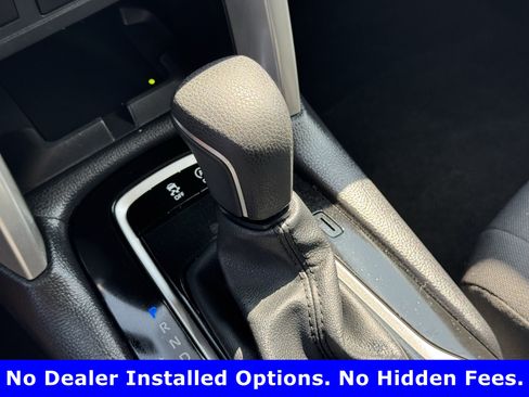 Used 2025 Toyota Corolla Cross LE FWD image 19