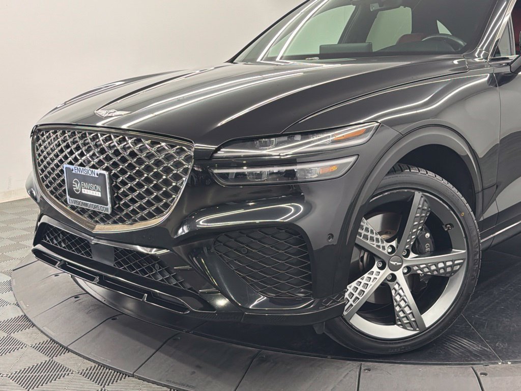 Used 2023 Genesis GV70 2.5T w/ Sport Prestige Package AWD/4WD image 4