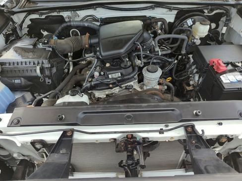 Used 2019 Toyota Tacoma SR image 23