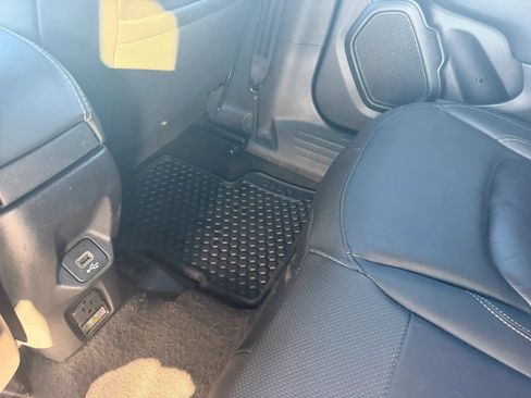 Used 2020 Jeep Renegade Altitude AWD/4WD image 29