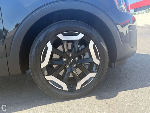 Used 2024 Kia Telluride S w/ S Sunroof Package AWD/4WD image 8