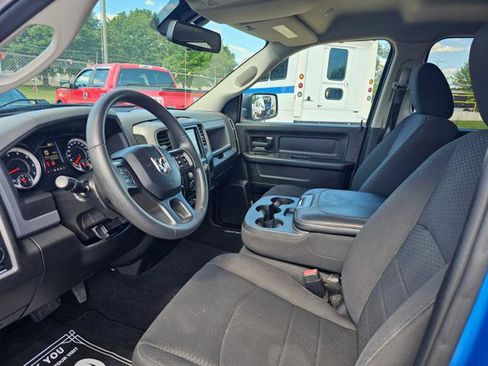 Used 2019 RAM 1500 Express w/ Express Value Package AWD/4WD image 11
