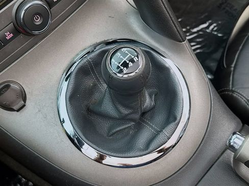 Used 2008 Pontiac Solstice Convertible w/ Premium Package RWD image 17