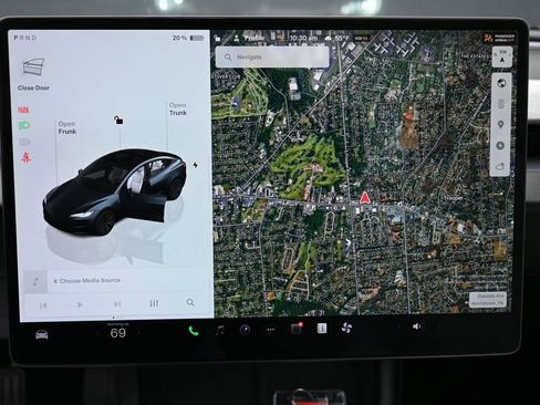 Used 2025 Tesla Model 3 Long Range image 23