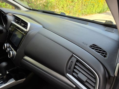 Used 2016 Honda Fit EX image 27