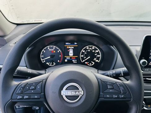 Certified 2025 Nissan Altima 2.5 S FWD image 16
