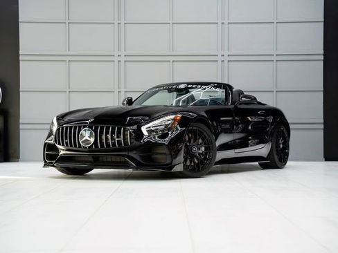 Used 2018 Mercedes-Benz AMG GT Roadster w/ Lane Tracking Package image 3