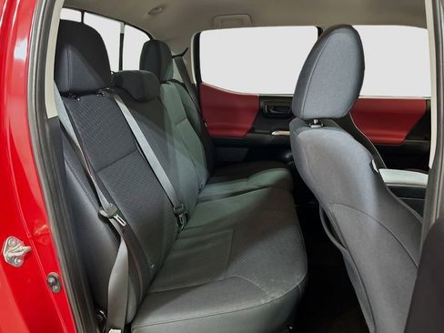 Used 2020 Toyota Tacoma SR5 image 22