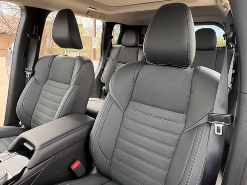 Used 2026 Mitsubishi Outlander Trail Edition image 11