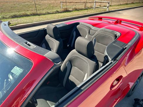 Used 2023 Chevrolet Camaro LT image 21