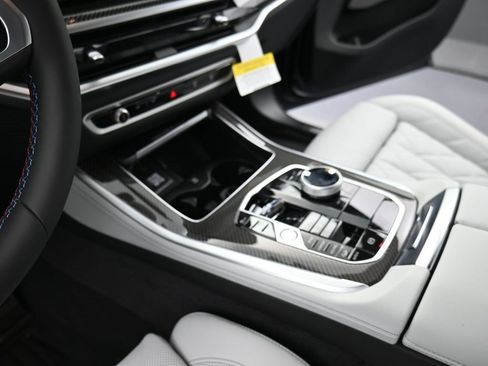 New 2026 BMW X5 M60i image 29