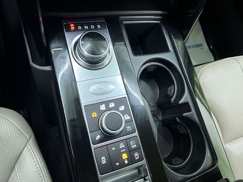 Used 2017 Land Rover Discovery SE AWD/4WD image 23