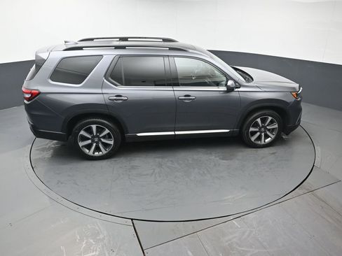 Used 2025 Honda Pilot Elite image 42