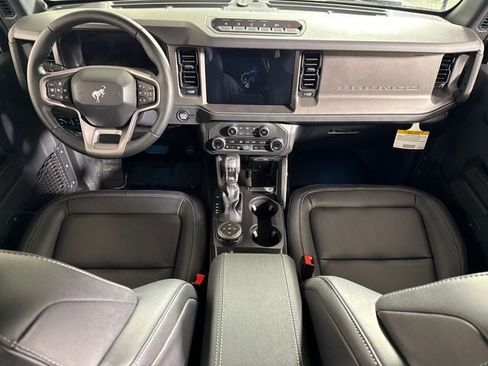 New 2025 Ford Bronco Badlands image 15