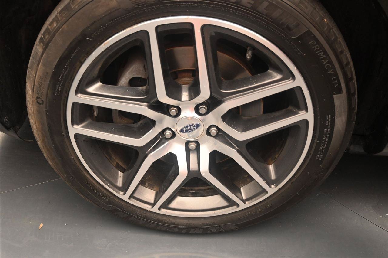 Used 2017 Ford Explorer Sport w/ Equipment Group 401A AWD/4WD image 15