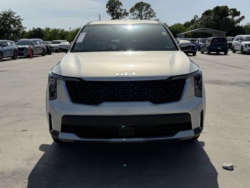 New 2026 Kia Sorento LX FWD image 9