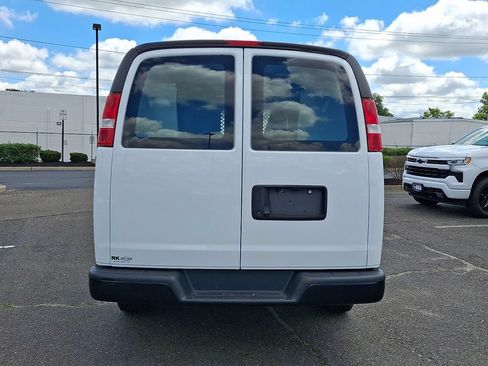Used 2023 Chevrolet Express 2500 w/ Driver Convenience Package RWD image 10
