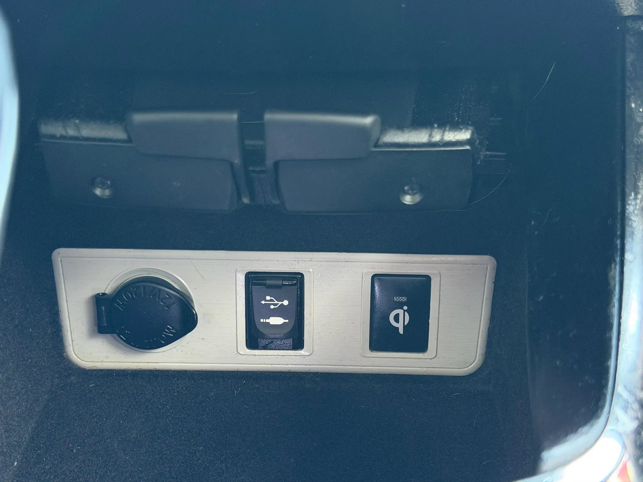 Used 2016 Toyota Avalon Limited w/ Toyota Safety Sense Package FWD image 33