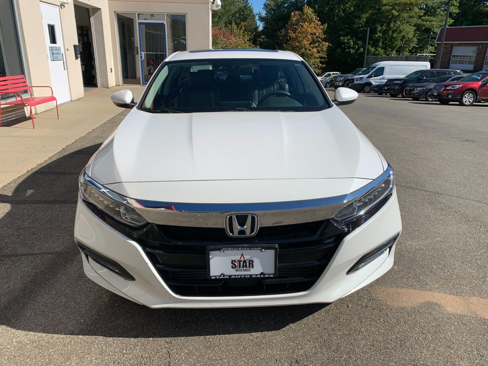 Used 2018 Honda Accord EX image 2