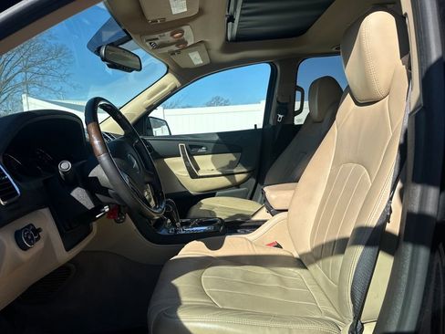 Used 2012 GMC Acadia Denali image 9