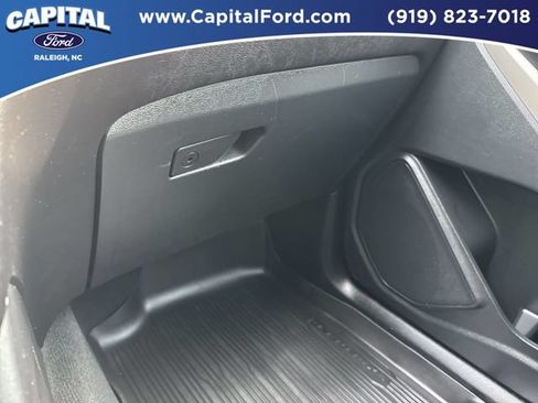 Certified 2023 Ford Explorer XLT w/ Equipment Group 202A AWD/4WD image 28