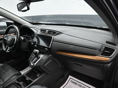 Used 2018 Honda CR-V Touring image 9
