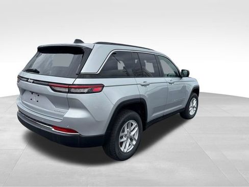 New 2025 Jeep Grand Cherokee Laredo X w/ Luxury Tech Group I AWD/4WD image 7