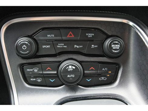 Used 2017 Dodge Challenger R/T Scat Pack w/ Dynamics Package RWD image 25
