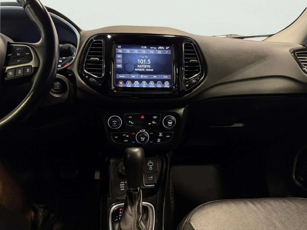 Used 2021 Jeep Compass Limited w/ Sun and Sound Group AWD/4WD image 30