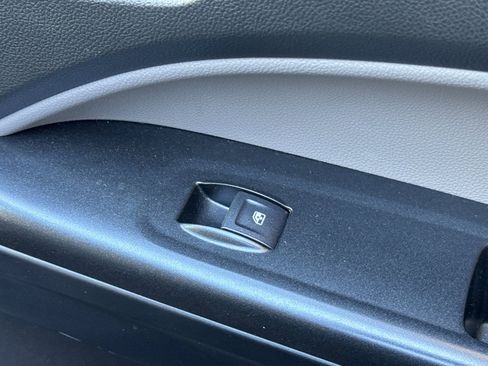 Used 2022 Chevrolet Colorado W/T w/ Custom Special Edition image 22