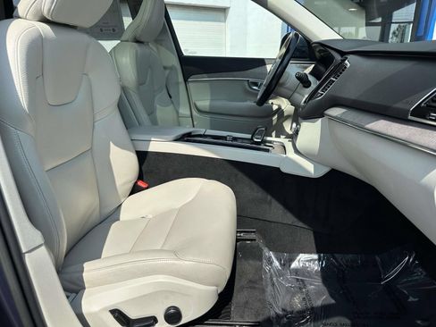 Used 2023 Volvo XC90 B6 Plus w/ Protection Package Premier AWD/4WD image 29