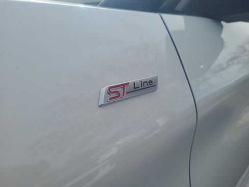 Certified 2025 Ford Explorer ST-Line image 24