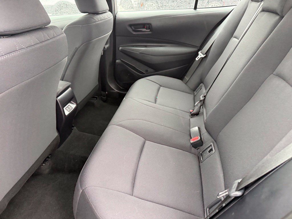 Used 2026 Toyota Corolla LE FWD image 40