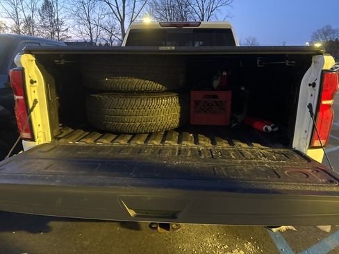 Used 2024 Chevrolet Silverado 2500 LTZ w/ LTZ Plus Package image 9