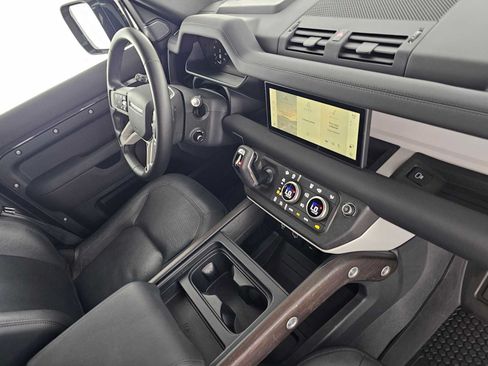 Used 2024 Land Rover Defender 110 S AWD/4WD image 11