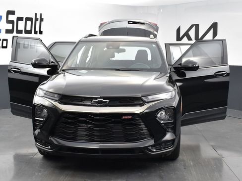 Used 2023 Chevrolet TrailBlazer RS image 33