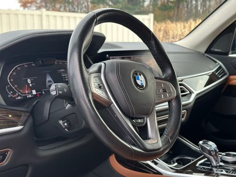 Used 2021 BMW X7 xDrive40i w/ Executive Package image 20