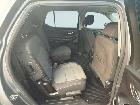 Used 2019 Chevrolet Traverse LT FWD image 28