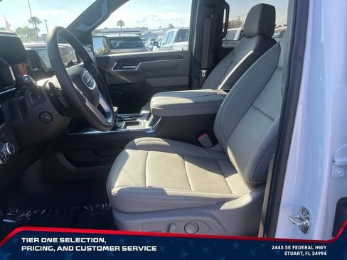 New 2026 GMC Sierra 1500 SLT w/ SLT Premium Plus Package AWD/4WD image 9