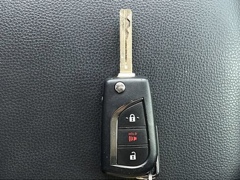 Used 2025 Toyota RAV4 LE FWD image 9