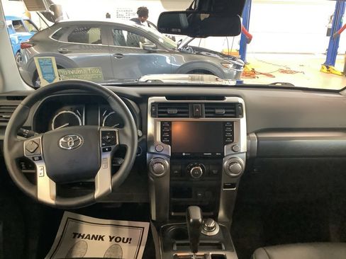 Used 2023 Toyota 4Runner TRD Sport w/ Technology Package AWD/4WD image 6