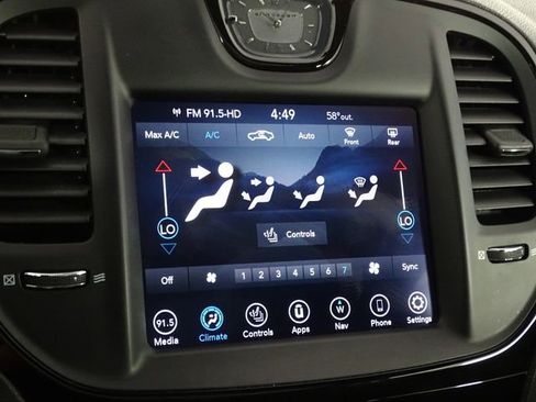 Used 2023 Chrysler 300 S image 33