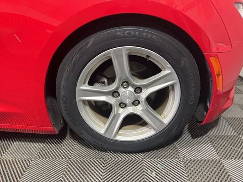 Used 2017 Chevrolet Camaro LT image 13