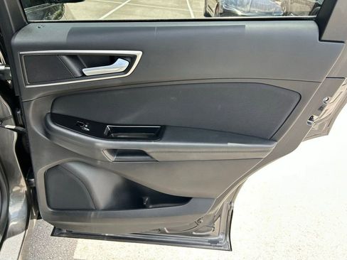 Used 2016 Ford Edge SEL AWD/4WD image 45