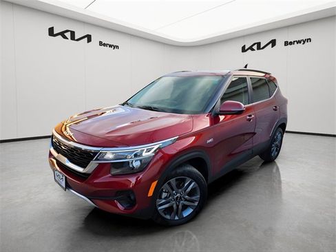 Certified 2023 Kia Seltos S image 1